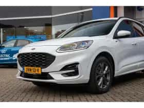 Ford Kuga (2023) thumbnail 8