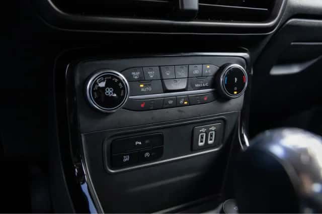 Ford EcoSport (2021) thumbnail 32