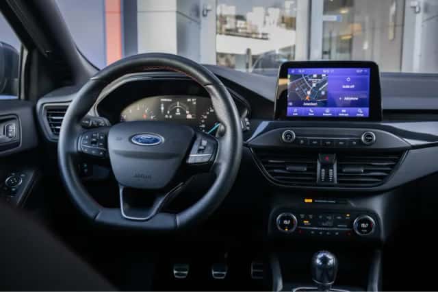 Ford Focus (2021) thumbnail 12