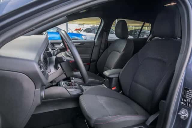 Ford Focus (2021) thumbnail 13