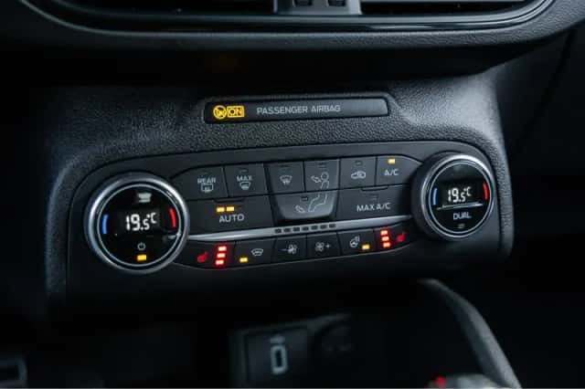 Ford Focus (2021) thumbnail 35