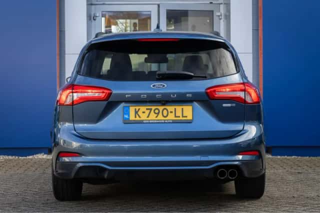 Ford Focus (2021) thumbnail 8