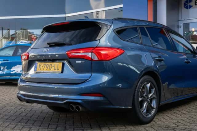 Ford Focus (2021) thumbnail 9