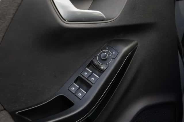 Ford Puma (2023) thumbnail 24