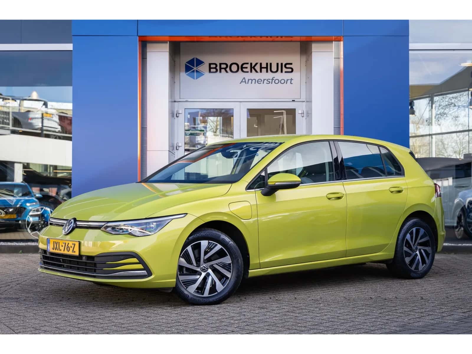 Volkswagen Golf (2021) — foto 1
