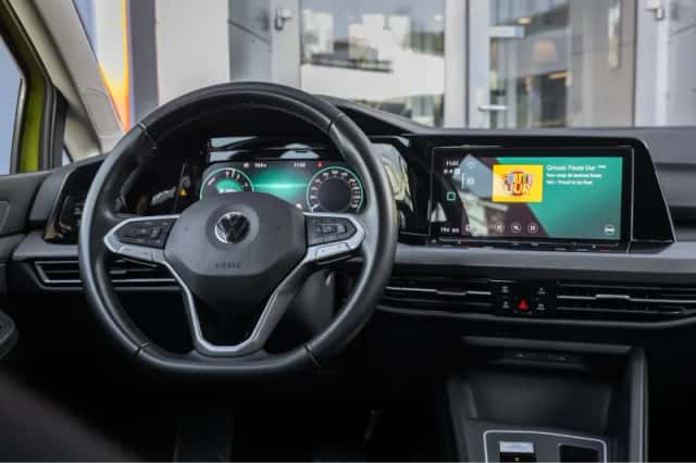 Volkswagen Golf (2021) thumbnail 11