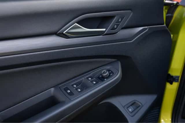 Volkswagen Golf (2021) thumbnail 20