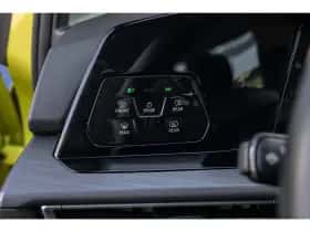 Volkswagen Golf (2021) thumbnail 22