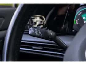 Volkswagen Golf (2021) thumbnail 23
