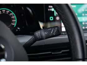 Volkswagen Golf (2021) thumbnail 27
