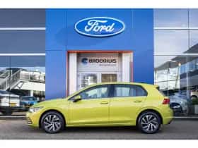 Volkswagen Golf (2021) thumbnail 4