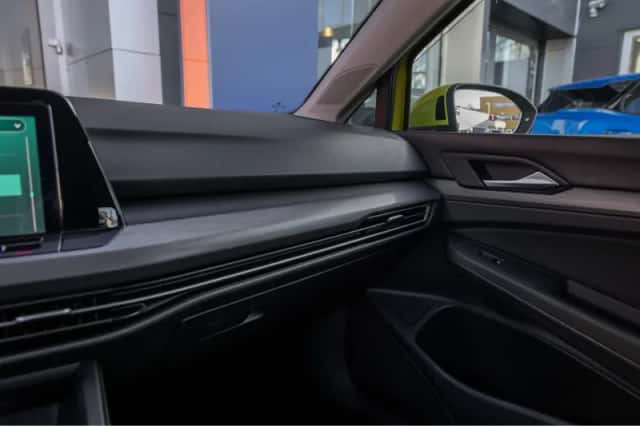Volkswagen Golf (2021) thumbnail 31