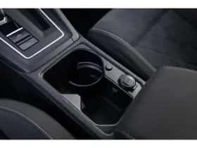 Volkswagen Golf (2021) thumbnail 32