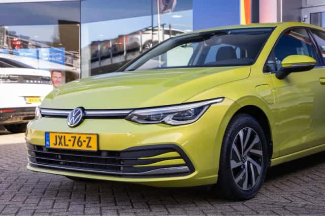 Volkswagen Golf (2021) thumbnail 5