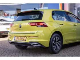 Volkswagen Golf (2021) thumbnail 6
