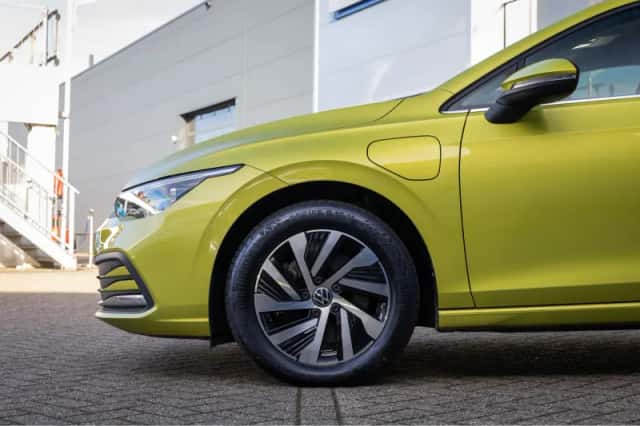 Volkswagen Golf (2021) thumbnail 8
