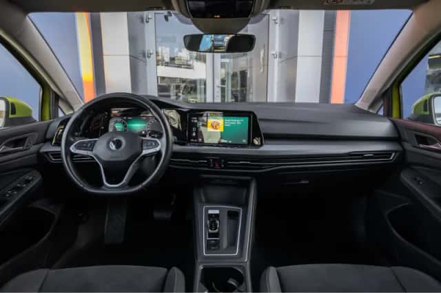 Volkswagen Golf (2021) thumbnail 10