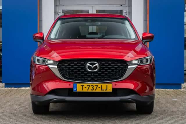 Mazda CX-5 (2023) thumbnail 4