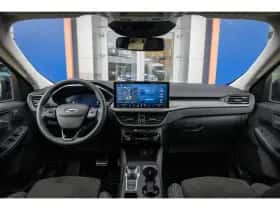 Ford Kuga (2024) thumbnail 2