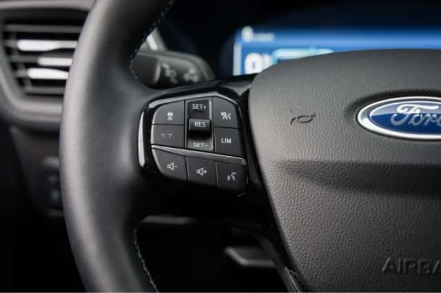 Ford Kuga (2024) thumbnail 26