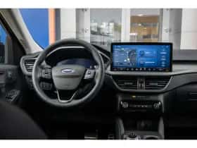 Ford Kuga (2024) thumbnail 37