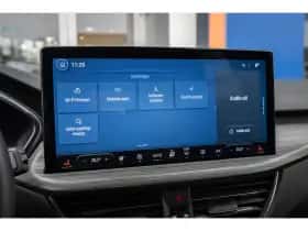 Ford Kuga (2024) thumbnail 39