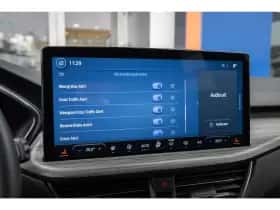 Ford Kuga (2024) thumbnail 44
