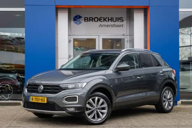 Volkswagen T-Roc (2021) thumbnail 1