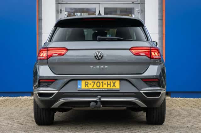 Volkswagen T-Roc (2021) thumbnail 4