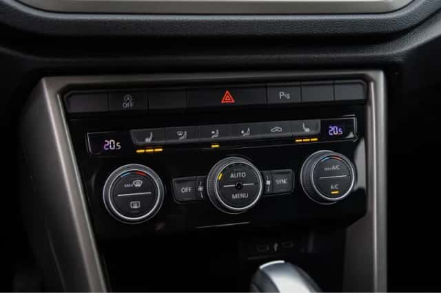 Volkswagen T-Roc (2021) thumbnail 31