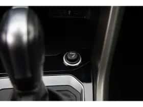 Volkswagen T-Roc (2021) thumbnail 33