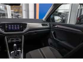 Volkswagen T-Roc (2021) thumbnail 40