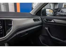 Volkswagen T-Roc (2021) thumbnail 41