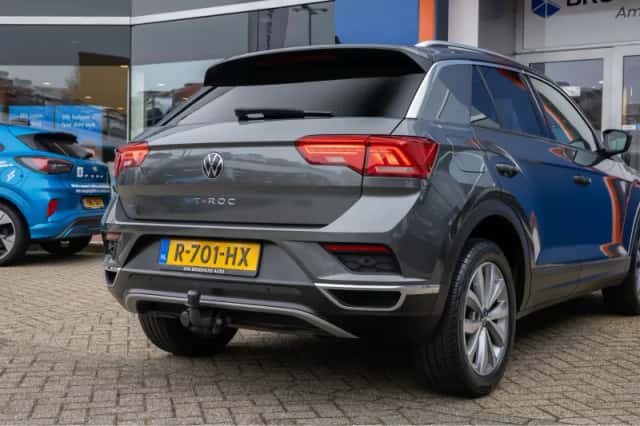 Volkswagen T-Roc (2021) thumbnail 6