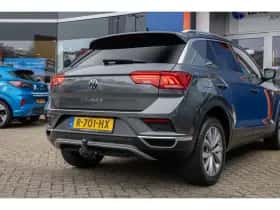 Volkswagen T-Roc (2021) thumbnail 6