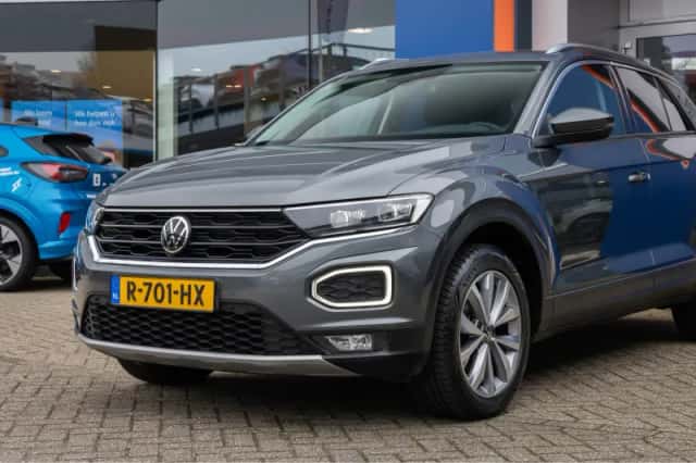 Volkswagen T-Roc (2021) thumbnail 8