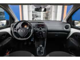 Toyota Aygo (2020) thumbnail 2