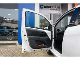 Toyota Aygo (2020) thumbnail 12