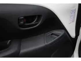 Toyota Aygo (2020) thumbnail 13