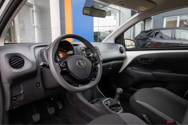 Toyota Aygo (2020) thumbnail 15