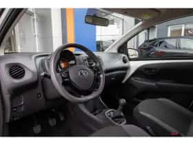 Toyota Aygo (2020) thumbnail 15