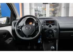 Toyota Aygo (2020) thumbnail 18
