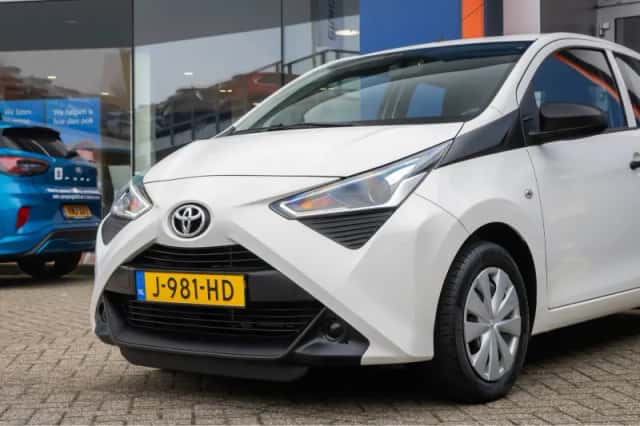 Toyota Aygo (2020) thumbnail 3