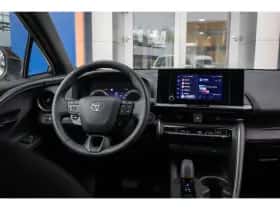 Toyota C-HR (2024) thumbnail 20