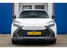 Toyota C-HR (2024) thumbnail 4