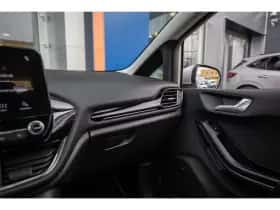 Ford Fiesta (2018) thumbnail 40