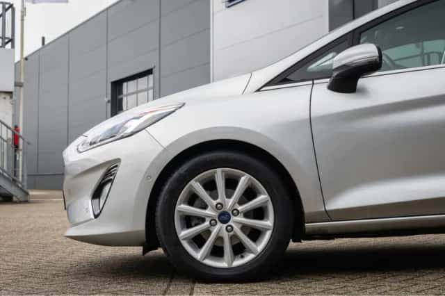 Ford Fiesta (2018) thumbnail 41