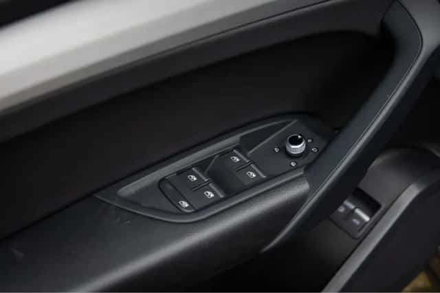 Audi Q5 (2022) thumbnail 15