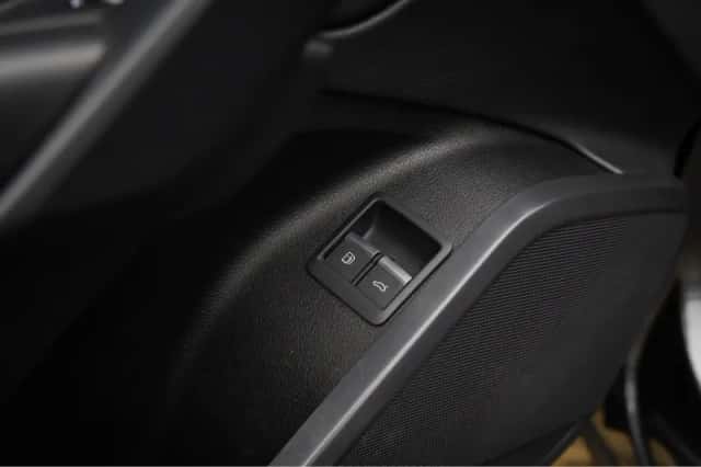 Audi Q5 (2022) thumbnail 16