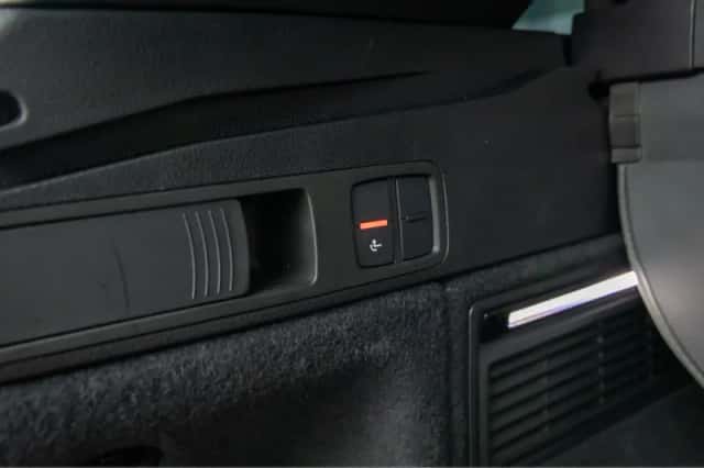 Audi Q5 (2022) thumbnail 24